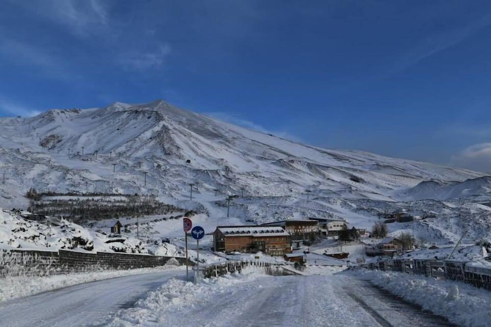 Rifugio Sapienza Hotel Nicolosi Luaran gambar